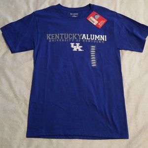 Small University of Kentucky Alumni t-shirt